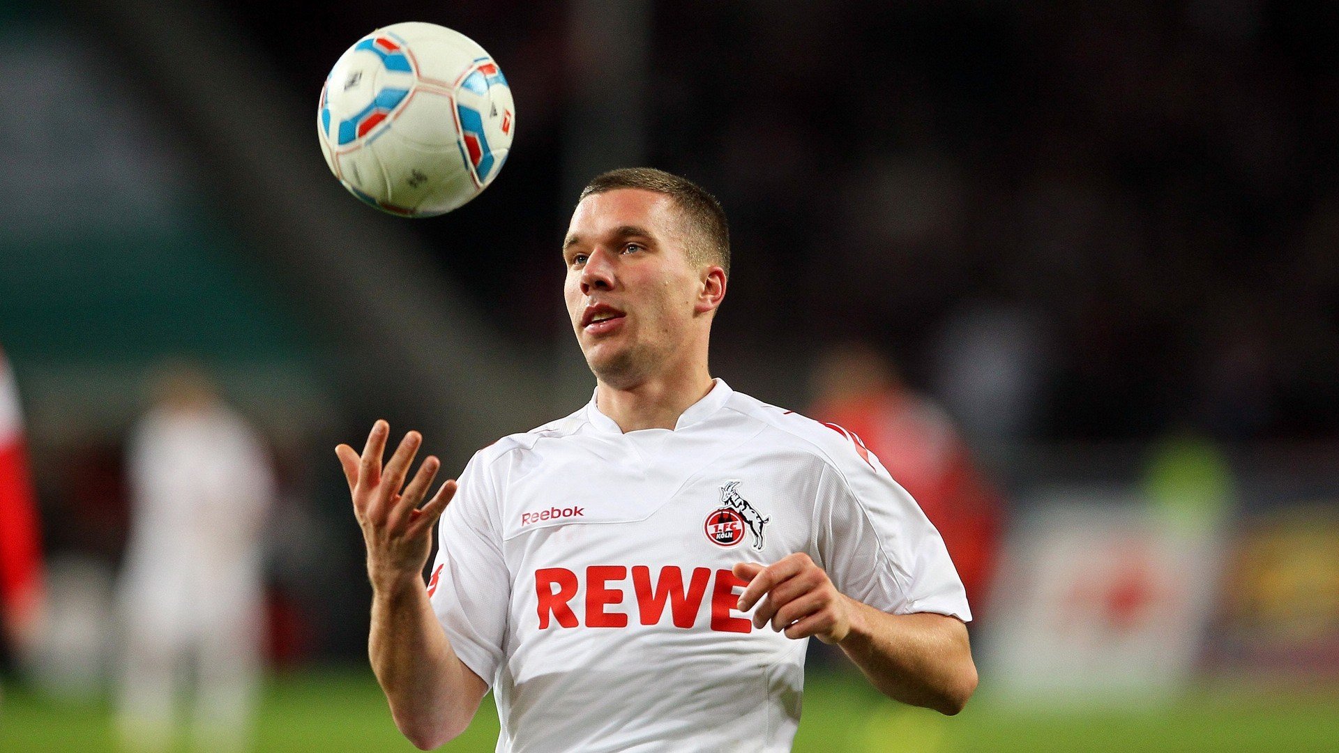 阿斯顿维拉胜多负少，豪门风范尚未恢复，阿斯顿维拉球员身价