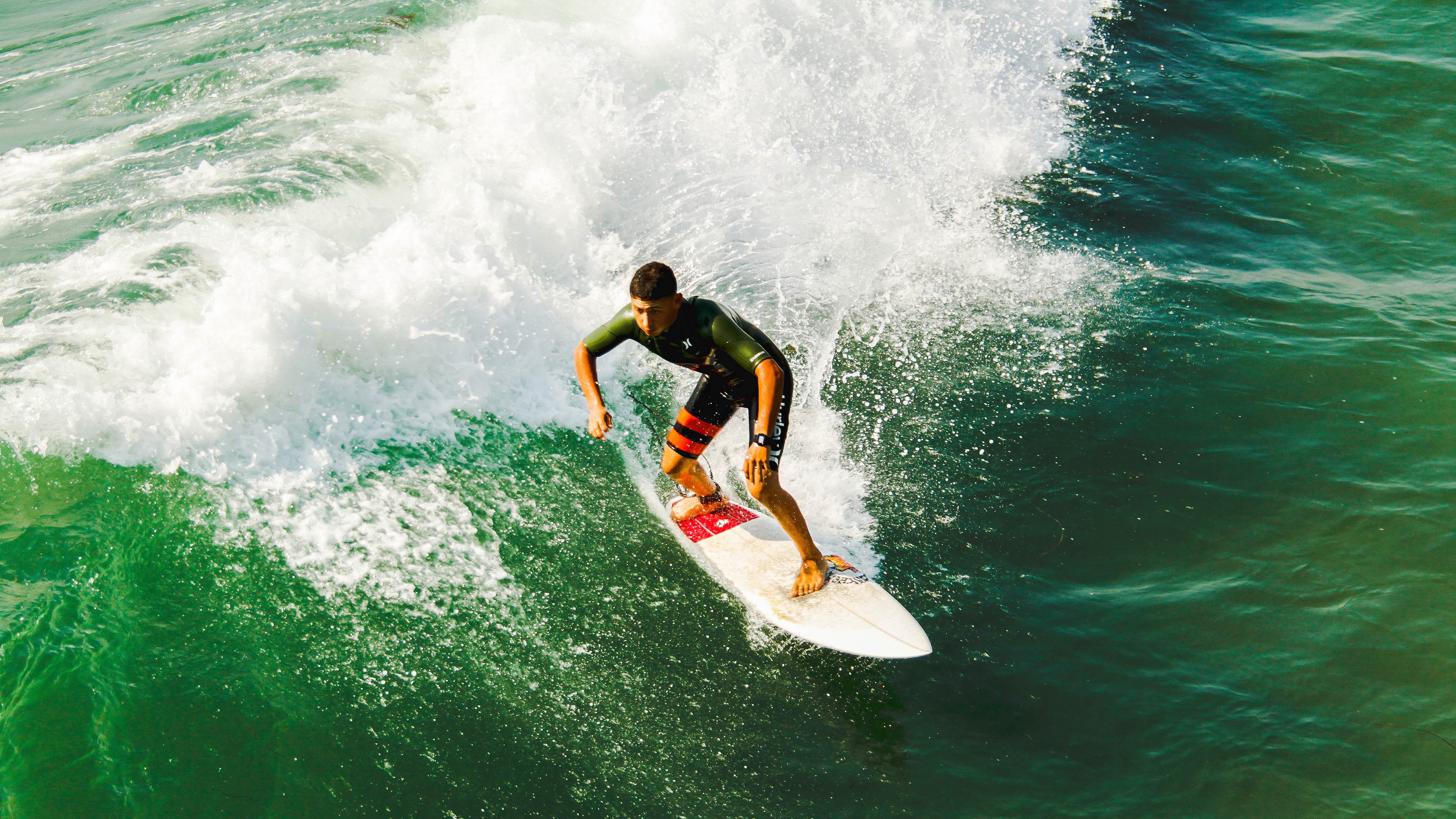 爱游戏下载-“激扬青春”青少年篮球表演赛在宁波盛大登场，青春风采尽显，2021青少年篮球比赛报名
